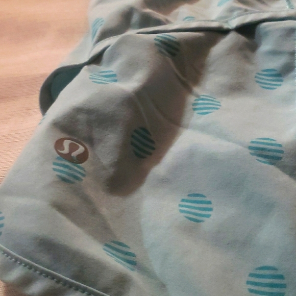 Lululemon Blue Polka Dot Running Speed Shorts - Picture 6 of 10